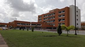 Hospital Nicolás Solano sufre actos vandálicos en protesta