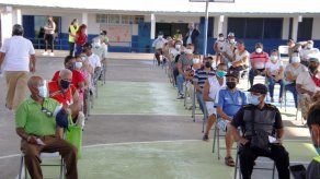 Autoridades sanitarias retoman proceso de vacunación contra COVID-19 en San Miguelito