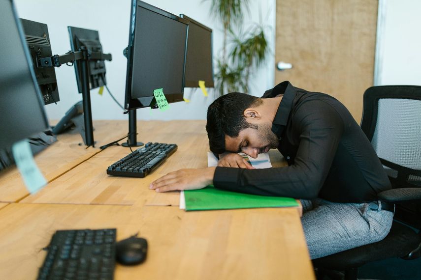 Casi 9 de cada 10 panameños experimenta síndrome de burnout, agotamiento laboral