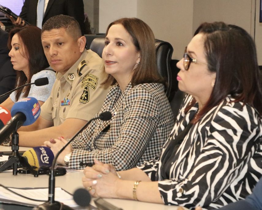 Estas cifras muestran un incremento a las estadísticas del 2023 en cuanto a la llegada de migrantes al país, pese a las acciones tomadas por las autoridades. Estas cifras muestran un incremento a las estadísticas del 2023 en cuanto a la llegada de migrantes al país, pese a las acciones tomadas por las autoridades.