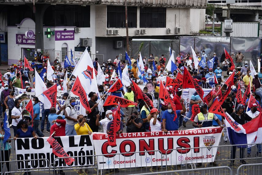 El Suntracs anunció huelga de advertencia por 24 horas.