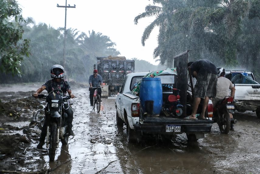 Huracán Julia Impacta En Nicaragua Tras Golpear San Andrés 