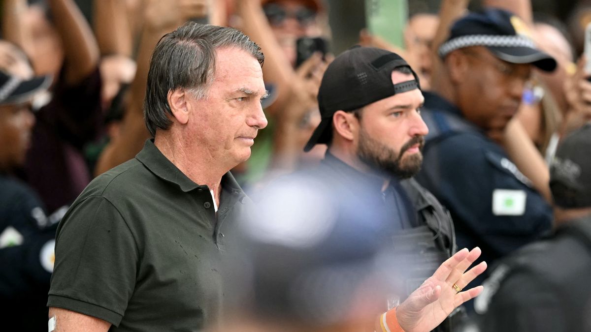 Expresidente brasileño Jair Bolsonaro es enviado a prisión por riesgo ...