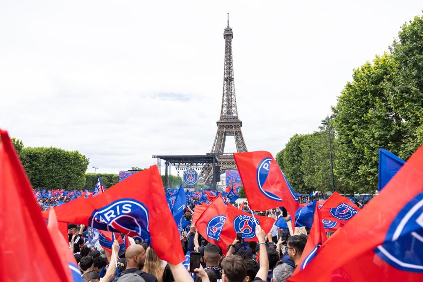 Los incidentes ocurridos en Francia tras el triunfo del club de fútbol Paris Saint-Germain (PSG) en la Liga de Campeones dejaron cerca de 900 personas detenidas
