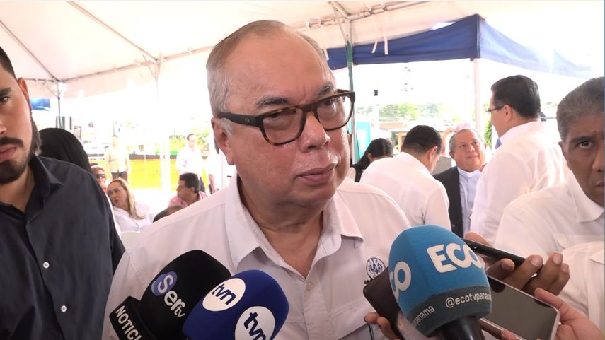 Lau Cortés dice que no renunciará a la CSS