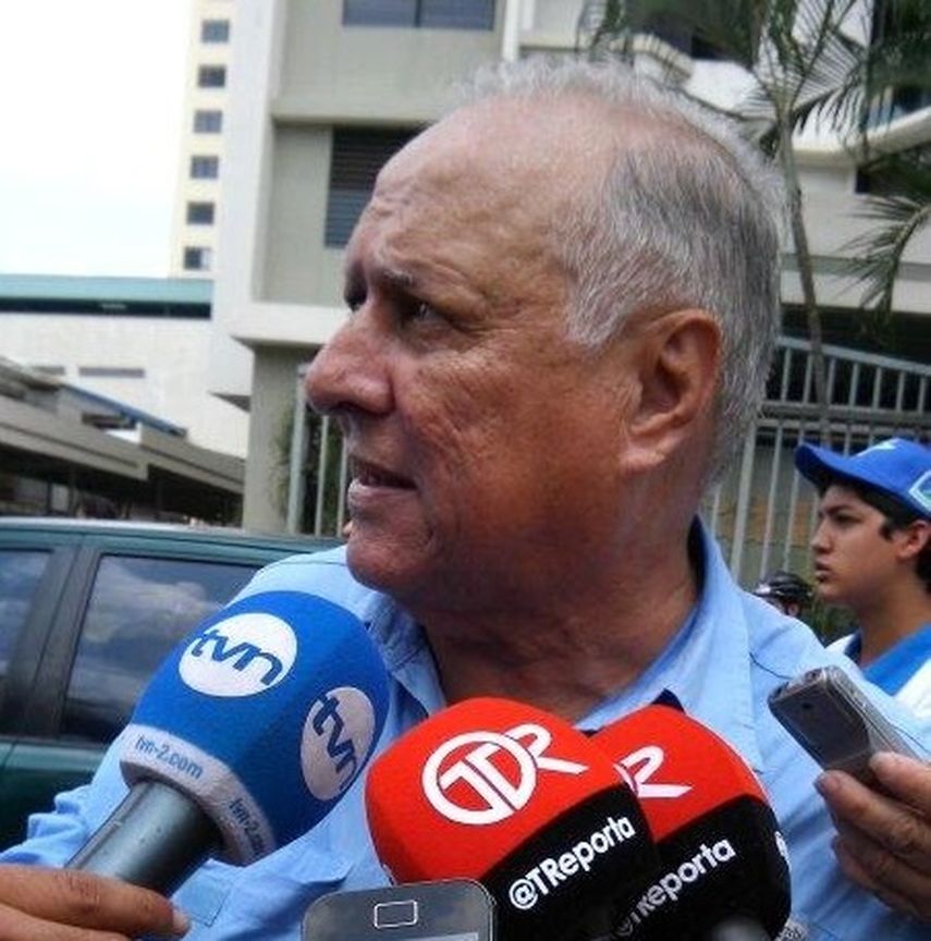 Excontralor Alvin Weeden falleció a los 77 años de edad