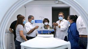 Autoridades evalúan apertura inmediata de UCI de Hospital Modular