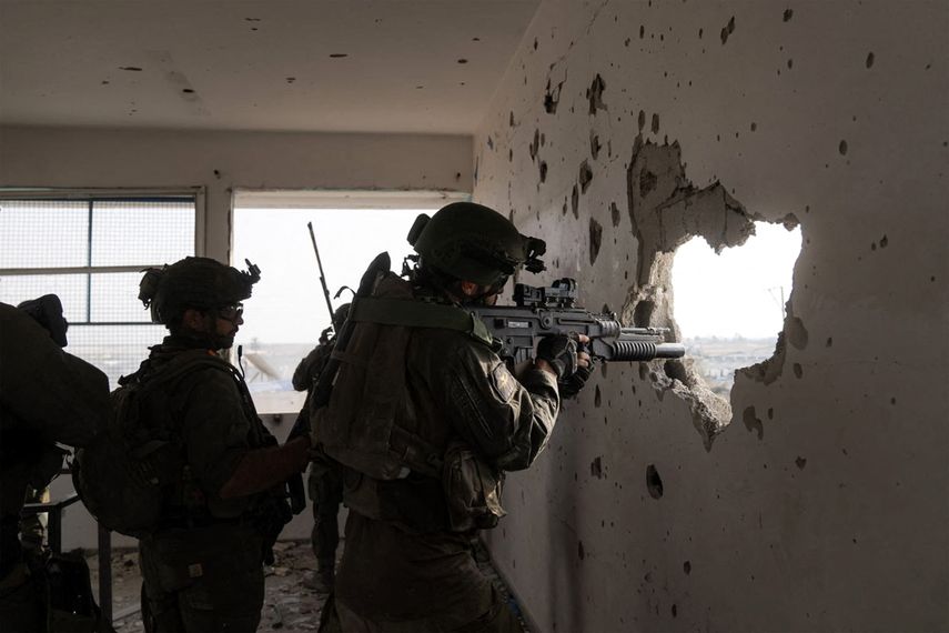 Los servicios de rescate de Gaza, reportaron el domingo 23 muertos por bombardeos israelíes en el territorio palestino. Los servicios de rescate de Gaza, reportaron el domingo 23 muertos por bombardeos israelíes en el territorio palestino.