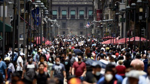 Ante el aumento de casos por covid-19 en Ciudad de México, autoridades aumentan las restricciones.&nbsp;