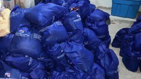 Ordenan desaprehensión para dos vinculados en bolsas de comida