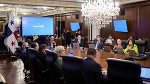 Aprobación de fondos en el Consejo de Gabinete.
