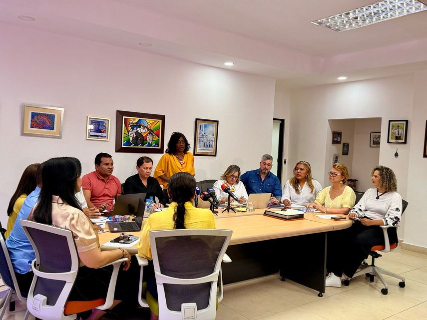 El Ministerio de Educación (MEDUCA) informó que el 99% de las escuelas del país están preparadas para recibir a los estudiantes este lunes 10 de marzo en el regreso a clases 2025, garantizando un retorno seguro a las aulas. El Ministerio de Educación (MEDUCA) informó que el 99% de las escuelas del país están preparadas para recibir a los estudiantes este lunes 10 de marzo en el regreso a clases 2025, garantizando un retorno seguro a las aulas.