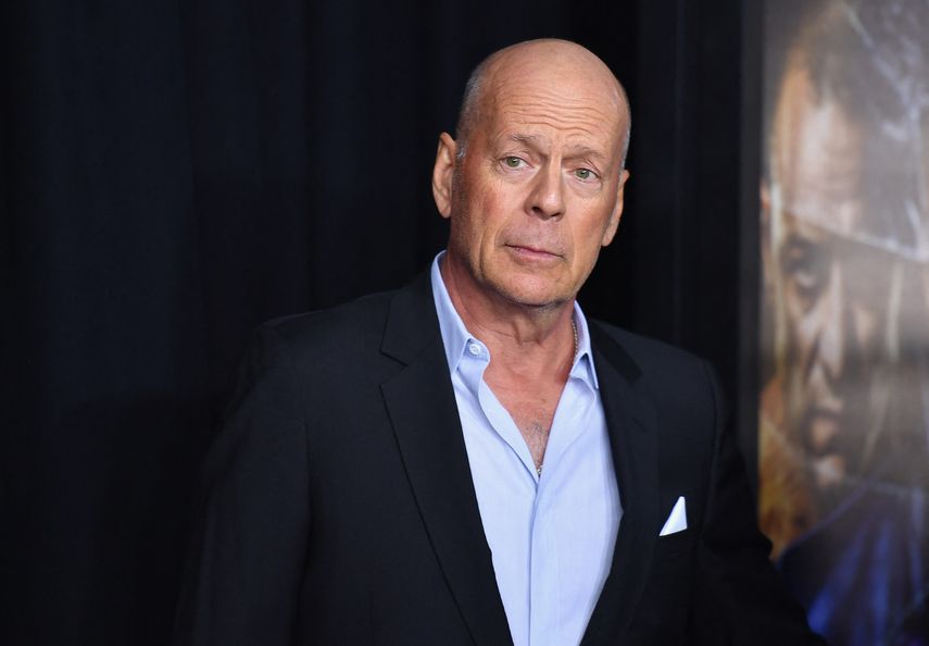 Bruce Willis despuntó en la televisión junto a Cybill Shepherd en la serie "Luz de luna" con la cual ganó un Emmy en 1987, y rápidamente logró notoriedad en Hollywood.