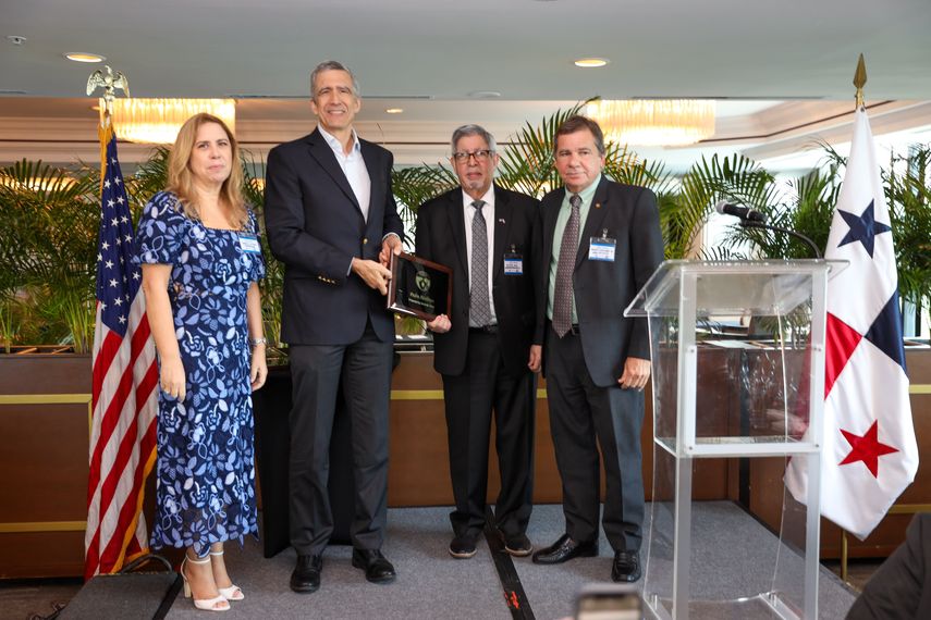 Misión comercial de Texas visita Panamá para foro de negocios e inversión