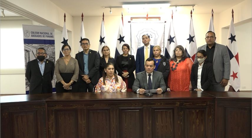 Abogados exhortan a diálogo entre órganos del estado
