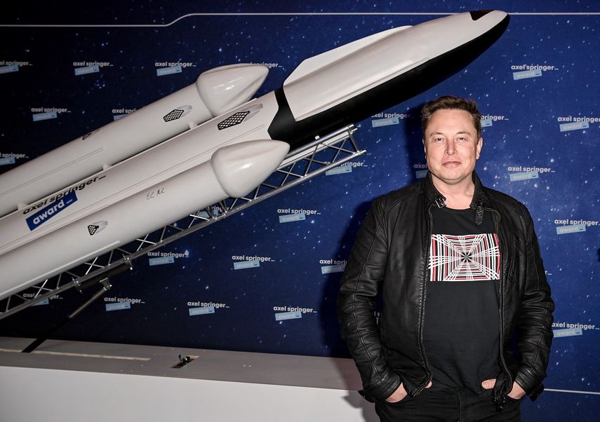 Elon Musk, acusado por casi accidentes con estación espacial