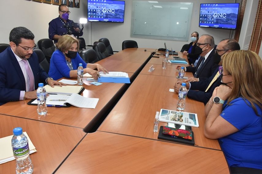 La diputada Mayín Correa en su reemplazo presentará un anteproyecto de ley para legalizar la obligación del Seguro Social a costear los medicamentos a los pacientes por medio de un recibo para adquirirlos en otros establecimientos.