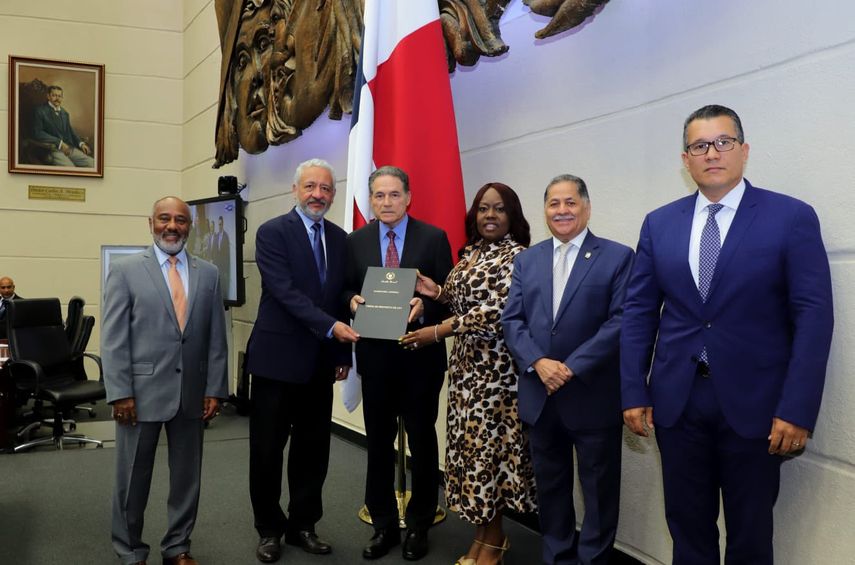 Asamblea Nacional aprueba presupuesto del Canal de Panamá