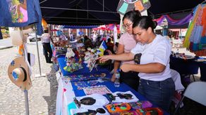 30 emprendedores colonenses reciben certificación para incursionar en el sector de industrias creativas y culturales