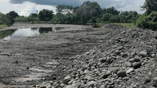 Realizan dragado en río Gariché para evitar desbordes