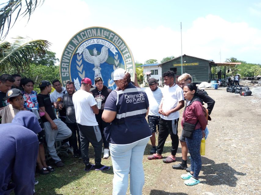 La Defensoría se mantiene monitoreando el paso de migrantes por Panamá. La Defensoría se mantiene monitoreando el paso de migrantes por Panamá.