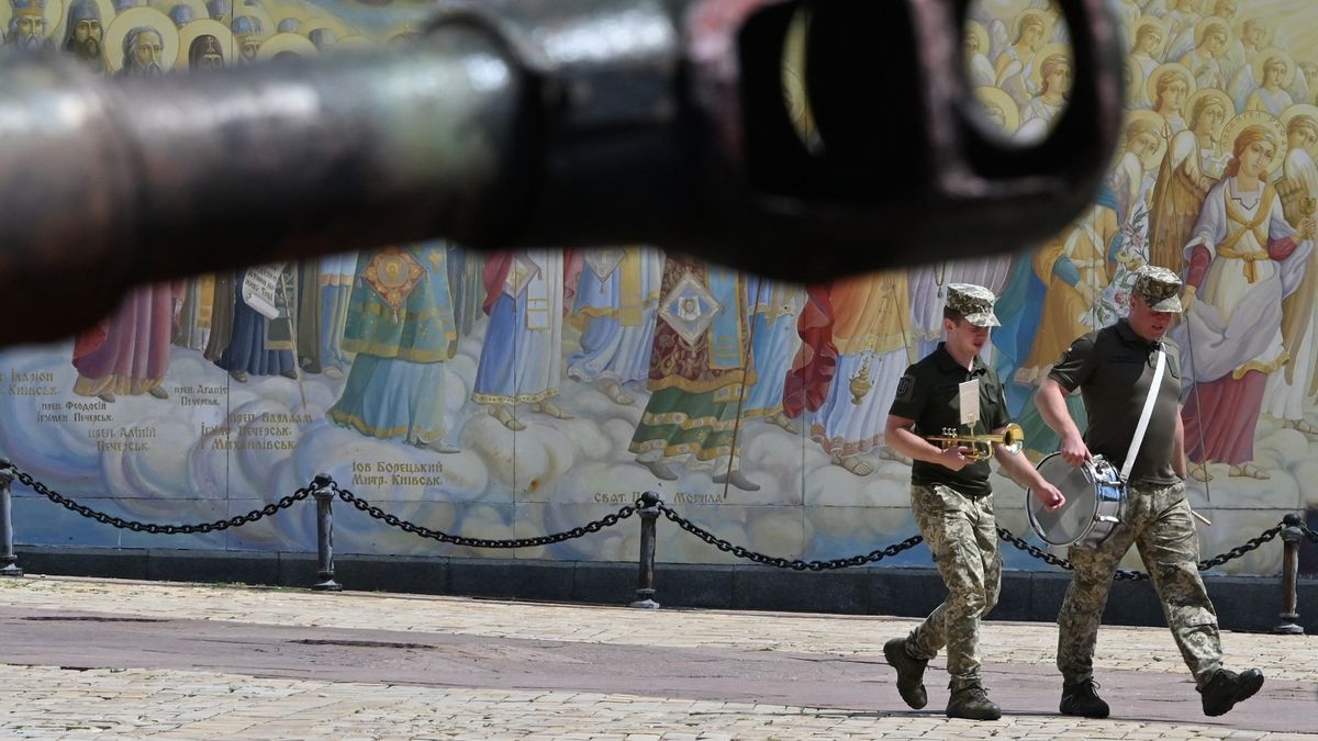 Rusia ataca infraestructuras en región ucraniana del Danubio, cerca de Rumania