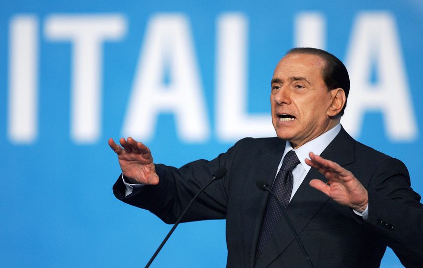 El fallecimiento de Silvio Berlusconi provocó reacciones en todo el mundo, desde la Casa Blanca hasta Kremlin, donde el presidente ruso Vladimir Putin lo describió como "un verdadero amigo". El fallecimiento de Silvio Berlusconi provocó reacciones en todo el mundo, desde la Casa Blanca hasta Kremlin, donde el presidente ruso Vladimir Putin lo describió como "un verdadero amigo".