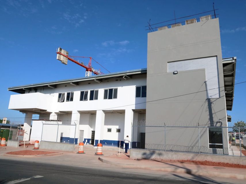 El ministro de Salud (Minsa), Luis Francisco Sucre encabezó este martes un recorrido por las instalaciones del nuevo centro de salud de Las Mañanitas.