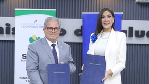 El Ministerio de Salud de Panamá (Minsa) y la Organización Internacional para las Migraciones (OIM), organismo del sistema de las Naciones Unidas, firmaron un memorando de entendimiento para la implementación del proyecto “Fortalecimiento de la respuesta de emergencia al VIH, la tuberculosis y la malaria en puntos críticos de tránsito migratorio en Mesoamérica”.