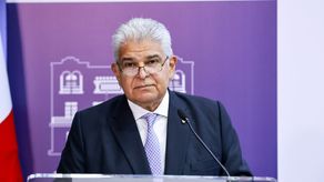 Mulino: $320 millones de los panameños se fumigaron en la descentralización paralela