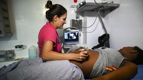 Embarazo adolescente le cuesta a Panamá cada año una cifra equivalente al 2 % del PIB