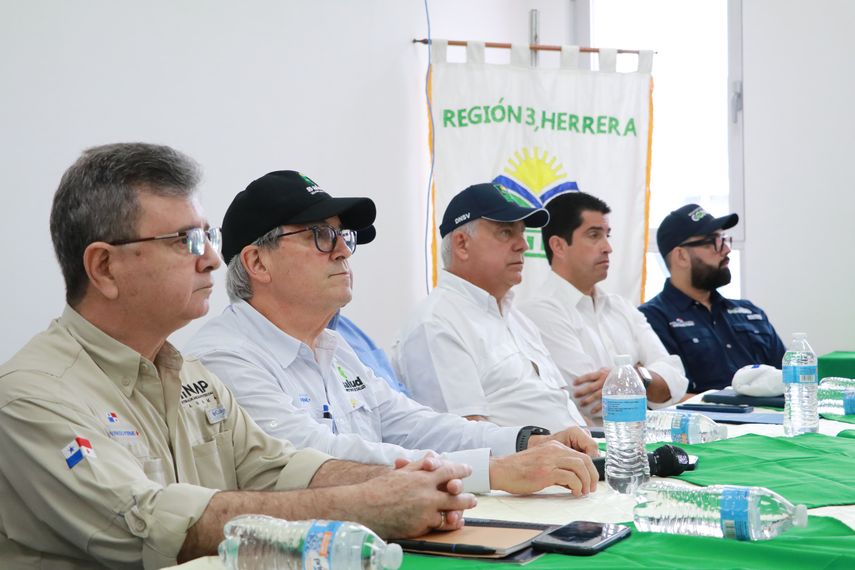 En Azuero, una comisión gubernamental mantiene seguimiento a la crisis de agua