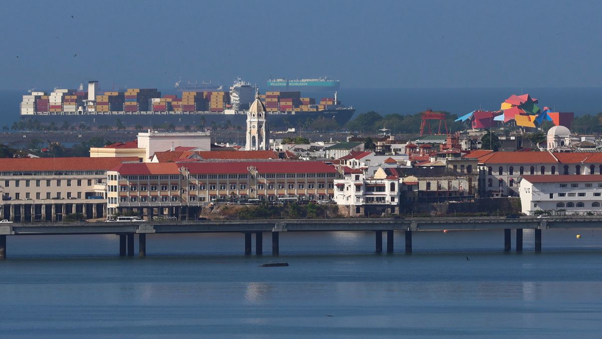Panamá enfrentará un inicio irregular de la temporada lluviosa, acompañado de temperaturas por encima de lo habitual, durante los meses de mayo, junio y julio de 2026, según la más reciente Perspectiva Climática presentada por el Instituto de Meteorología e Hidrología de Panamá (IMPHA).