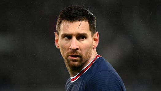 Lionel Messi vuelve a París tras dar negativo a prueba de covid-19