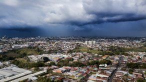 Costa Rica inicia nuevo diálogo en busca de salida a grave crisis fiscal