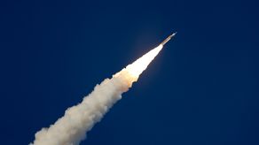 La tripulación de Artemis II ha logrado solventar el problema con el inodoro de la nave Orión que se detectó esta madrugada, después del despegue del cohete con el que se inició la misión espacial, que llevará a cuatro astronautas a la órbita lunar.