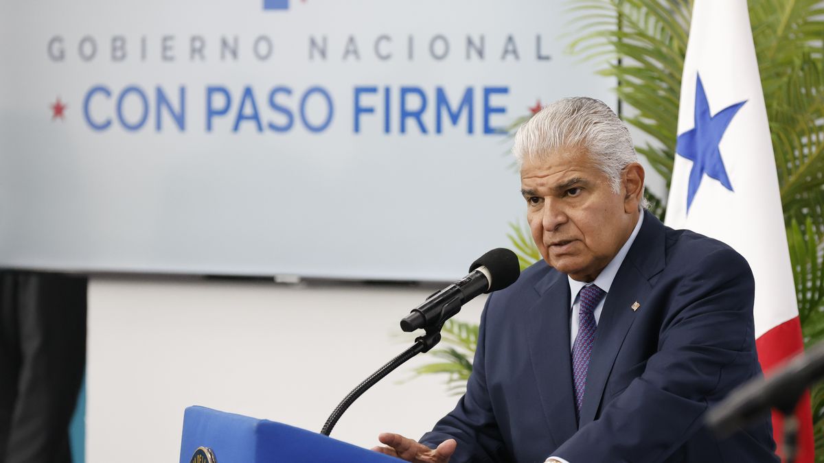 El presidente de Panamá, José Raúl Mulino, viajará este viernes a Grecia para darle confianza a este país, uno de los principales usuarios de la bandera panameña en buques mercantes, que ha mostrado preocupación por el aumento de las retenciones de estas naves en los puertos de China. El presidente de Panamá, José Raúl Mulino, viajará este viernes a Grecia para darle confianza a este país, uno de los principales usuarios de la bandera panameña en buques mercantes, que ha mostrado preocupación por el aumento de las retenciones de estas naves en los puertos de China.
