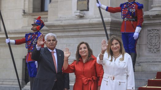 Perú valora los avances de Panamá en materia de transparencia tributaria