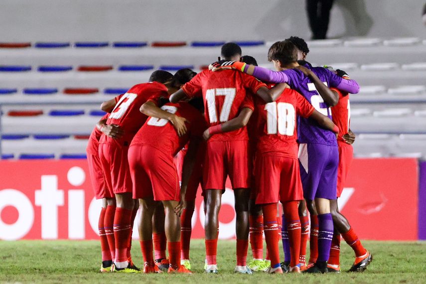La selección sub-20 de Panamá, dirigida por Jorge Dely Valdés, competirá del 2 al 15 de junio en el Torneo Maurice Revello 2025 en Francia, dentro de su preparación para el Mundial sub-20 de Chile. La selección sub-20 de Panamá, dirigida por Jorge Dely Valdés, competirá del 2 al 15 de junio en el Torneo Maurice Revello 2025 en Francia, dentro de su preparación para el Mundial sub-20 de Chile. 