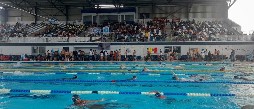 Se trata de la primera competencia de esta magnitud que se desarrolla en la piscina olímpica de David