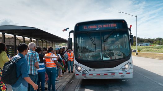 El Sistema de Transporte Masivo de Ciudad de Panamá y San Miguelito MiBus informó que, pese al reciente incremento en los precios del combustible, no se aplicará un aumento en la tarifa del Metrobús. El Sistema de Transporte Masivo de Ciudad de Panamá y San Miguelito MiBus informó que, pese al reciente incremento en los precios del combustible, no se aplicará un aumento en la tarifa del Metrobús.