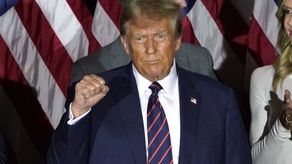 Trump se acerca a duelo con Biden tras ganar primarias de New Hampshire