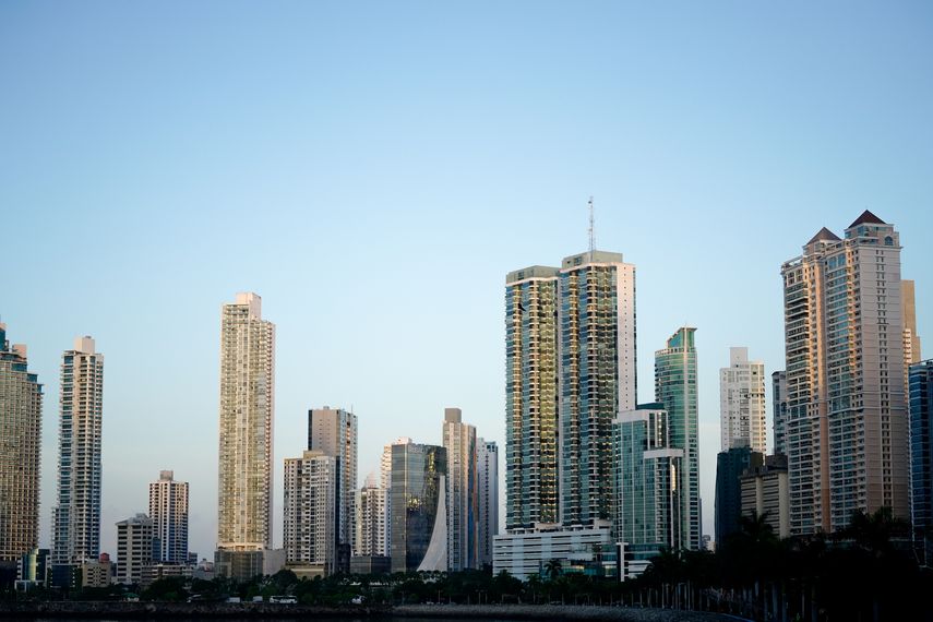 Economía de Panamá creció 15.3% en el año 2021