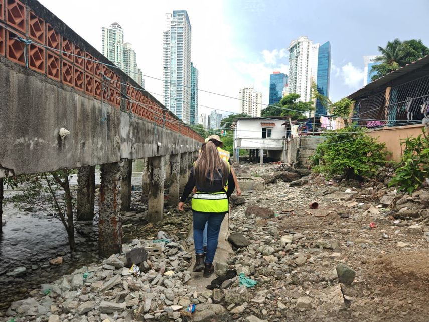 MiAMBIENTE multa con más de B/. 1.1 millón a Industrias PABO por contaminar la Bahía de Panamá