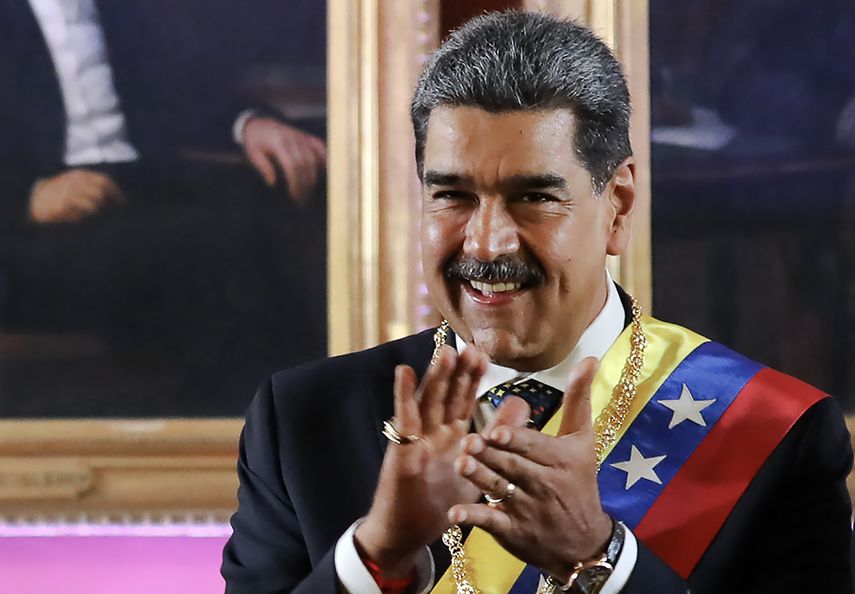 La autoridad electoral de Venezuela convocó para el próximo 27 de abril a elecciones parlamentarias y regionales, proceso que la líder opositora María Corina Machado llamó a boicotear tras denuncias de fraude en la reelección del presidente Nicolás Maduro en 2024. La autoridad electoral de Venezuela convocó para el próximo 27 de abril a elecciones parlamentarias y regionales, proceso que la líder opositora María Corina Machado llamó a boicotear tras denuncias de fraude en la reelección del presidente Nicolás Maduro en 2024.