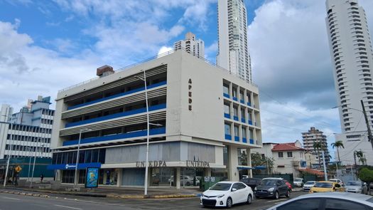 APEDE reiteró que este proceso representa una oportunidad para reforzar los pilares democráticos del país. La elección del nuevo Defensor del Pueblo debe estar a la altura de ese desafío, con una visión de largo plazo y un compromiso genuino con Panamá. APEDE reiteró que este proceso representa una oportunidad para reforzar los pilares democráticos del país. La elección del nuevo Defensor del Pueblo debe estar a la altura de ese desafío, con una visión de largo plazo y un compromiso genuino con Panamá.