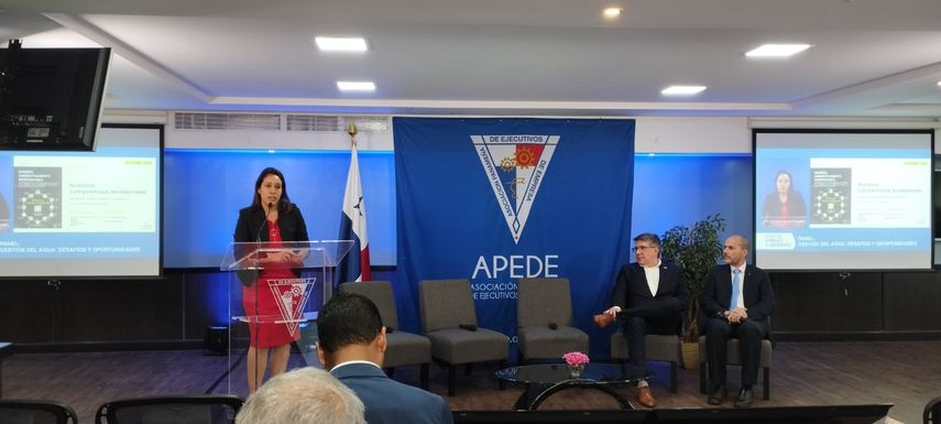 Directivos de APEDE mostraron su satisfacción por los resultados de esta iniciativa. Directivos de APEDE mostraron su satisfacción por los resultados de esta iniciativa.