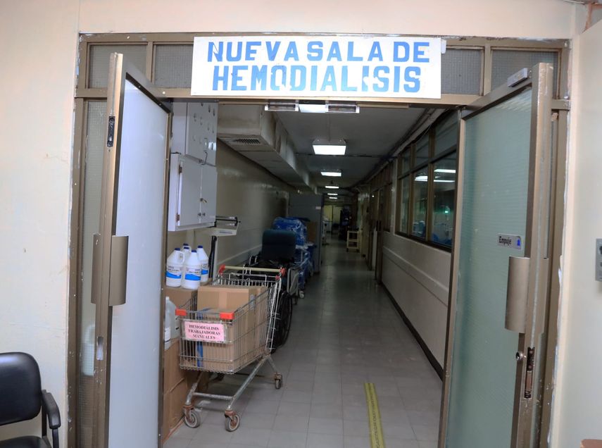La ampliación de la sala de hemodiálisis en el Hospital Santo Tomás (HST), es un proyecto basado en función de las necesidades que de los pacientes y poder atender oportunamente el problema de insuficiencia renal crónica.