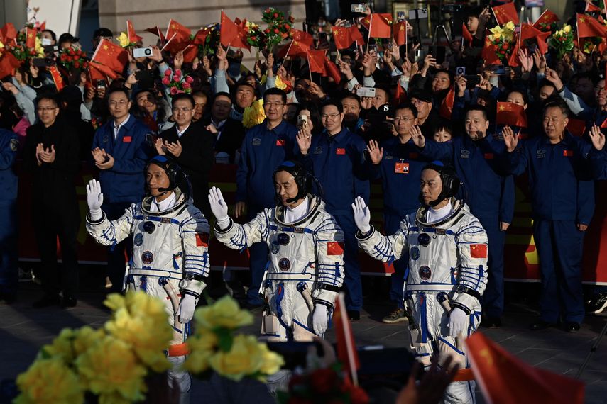 China lanzó misión rumbo a la estación espacial Tiangong
