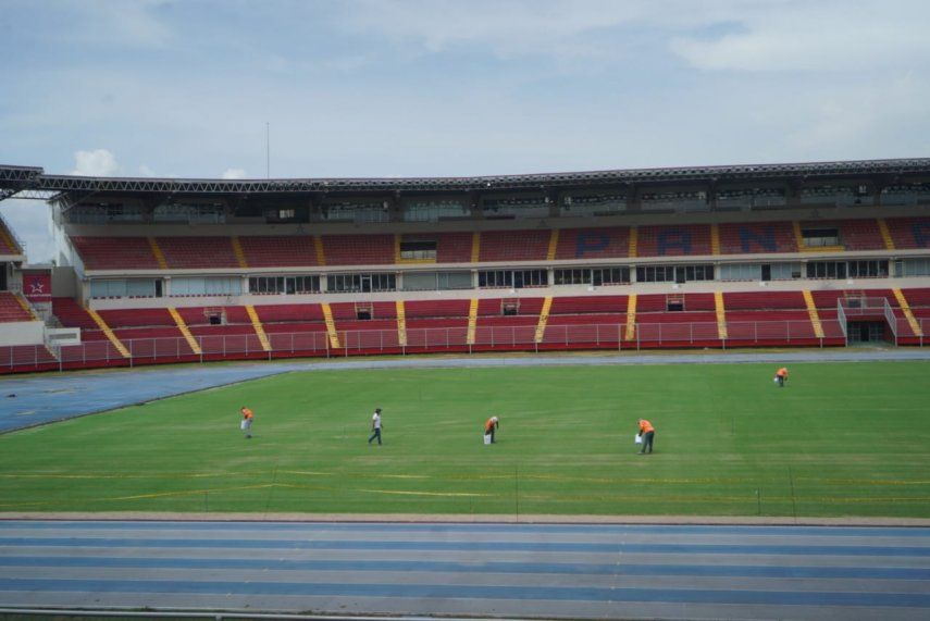 El Minsa también autorizó a tener un sector para no vacunados. FEPAFUT optó por permitir el ingreso solo a personas vacunadas.